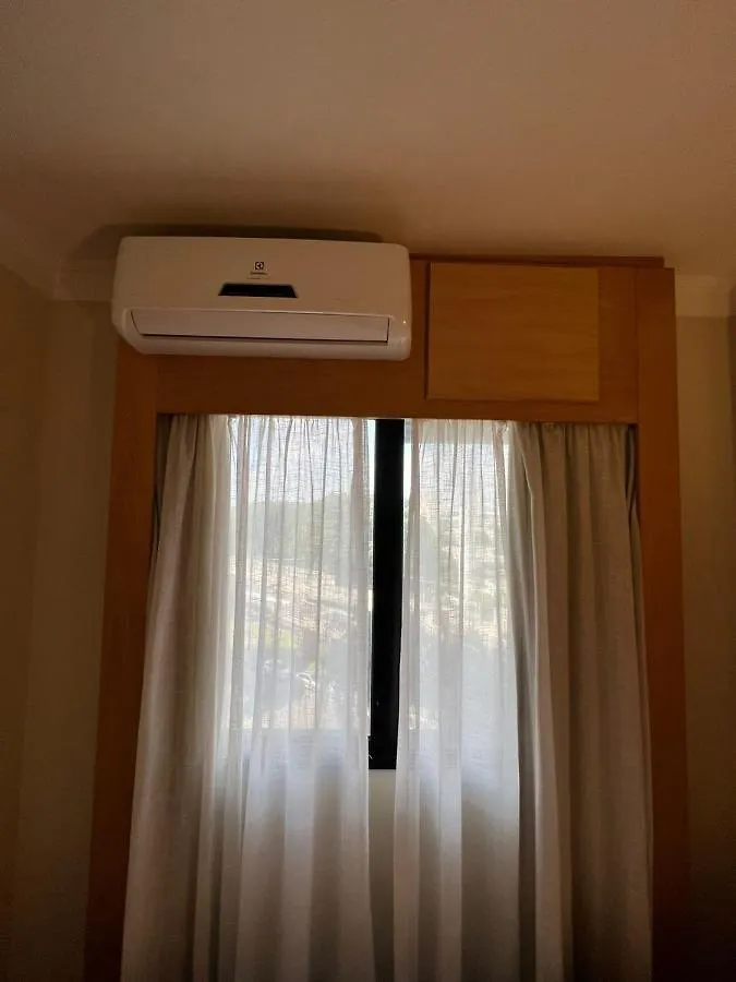 ****  Hotel Aeroporto Congonhas Uh-504 São Paulo Brasil